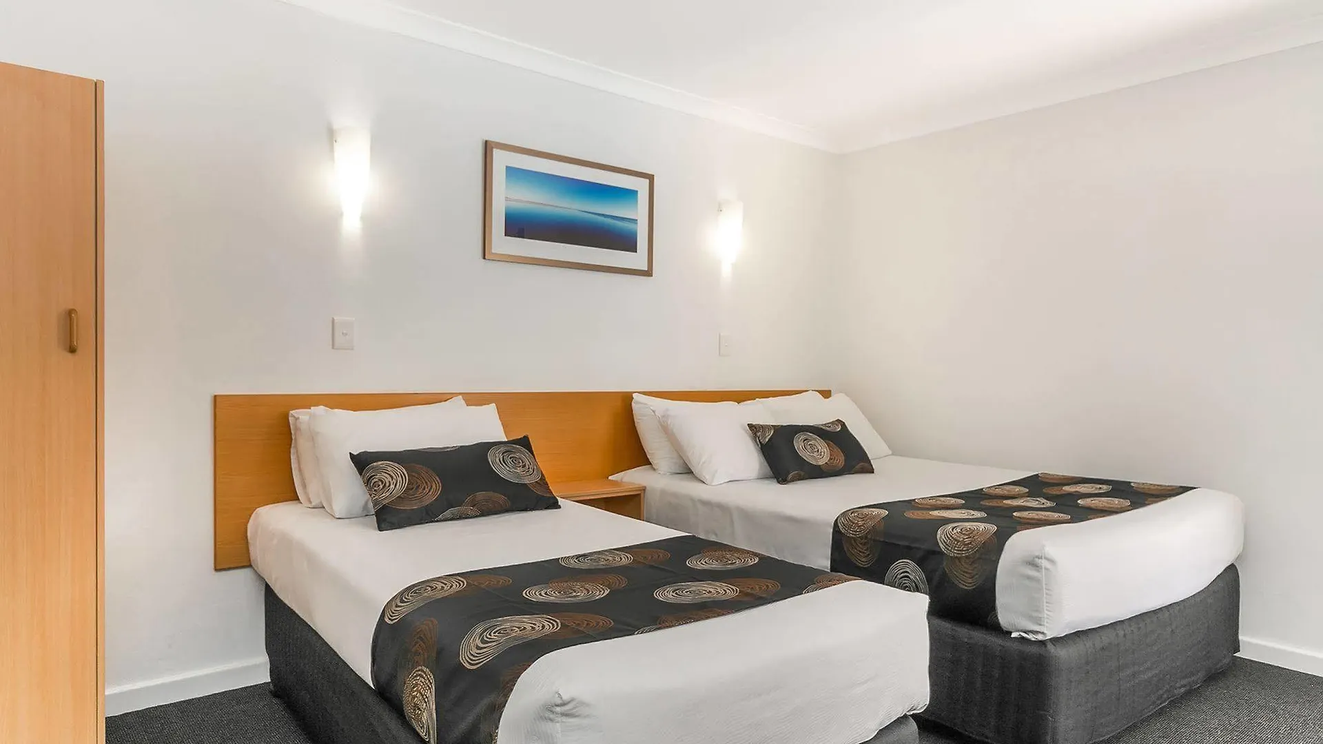 Flag Motor Lodge Perth 3*,  Australia