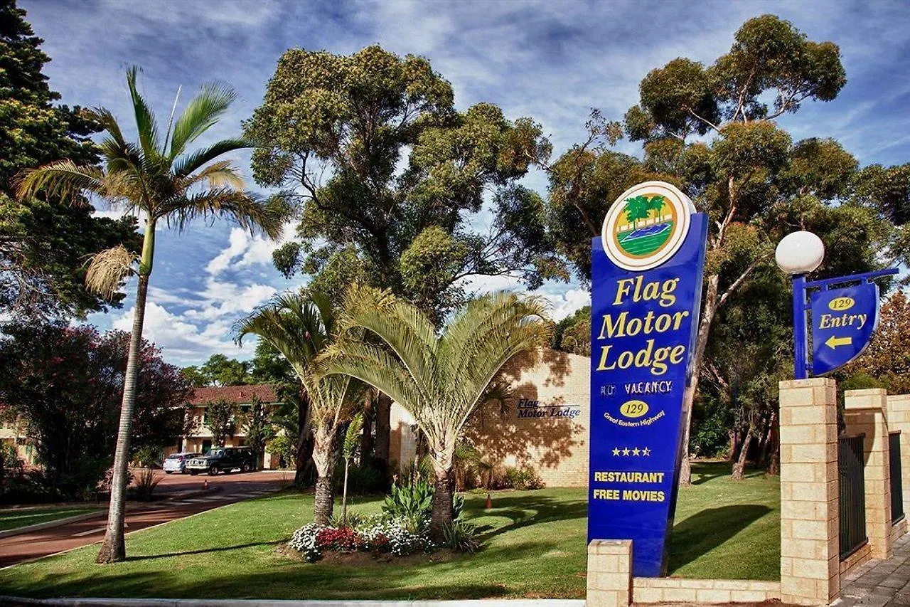 מוטל פרת'' Flag Motor Lodge