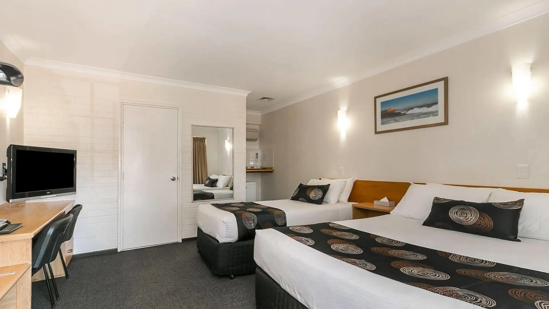 *** מוטל פרת'' Flag Motor Lodge אוסטרליה