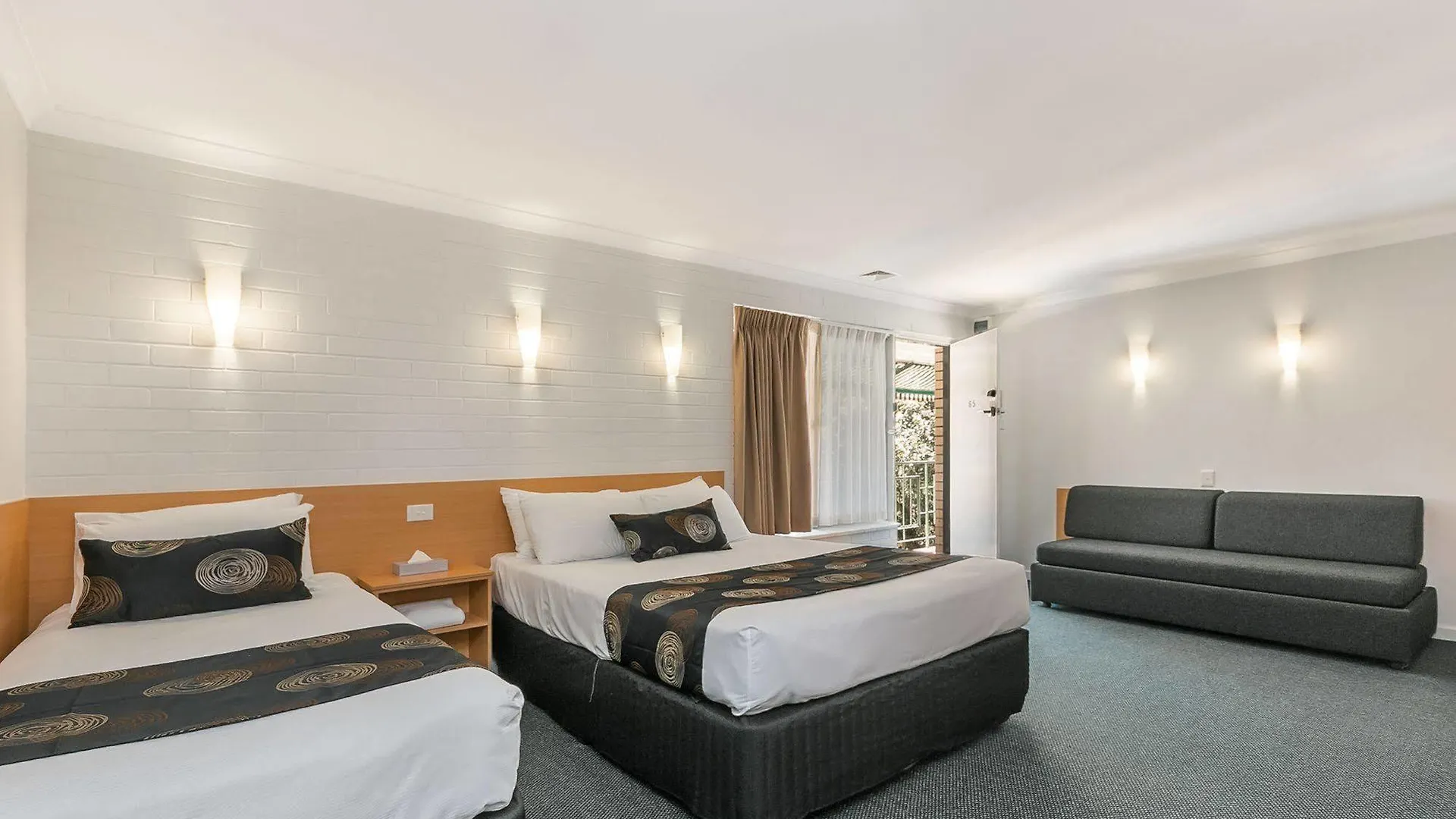 פרת'' Flag Motor Lodge מוטל