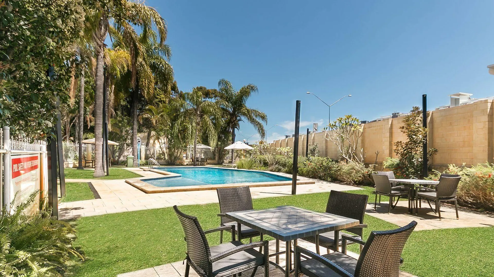 *** מוטל פרת'' Flag Motor Lodge אוסטרליה